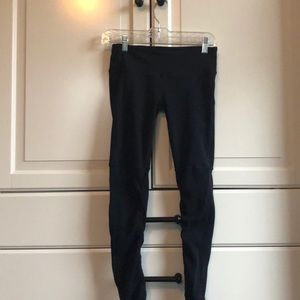 Alo Black Goddess Legging